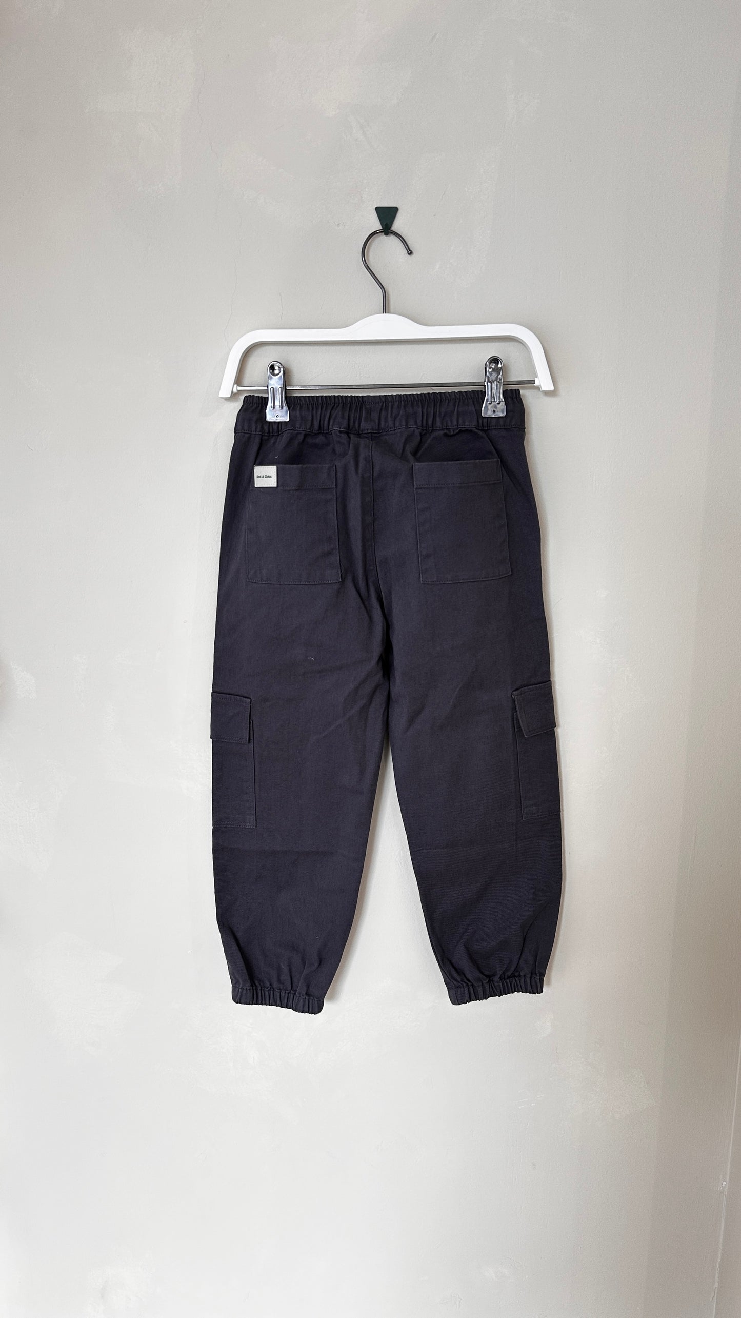 Pantalon Cargo 'ISTANIN'